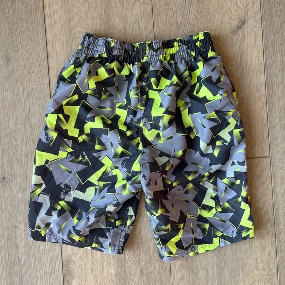 Boy's Nike Swim Trunks Excellent Condition - Picture 5 of 5